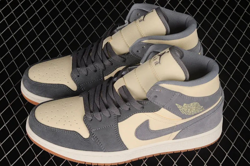 All categories Air Jordan Jordan series basketball shoes Air Jordan 1 Mid Air Jordan 1 Mid AJ1 Joe 1 rice gray coconut milk mid-top basketball shoes DN4281-100